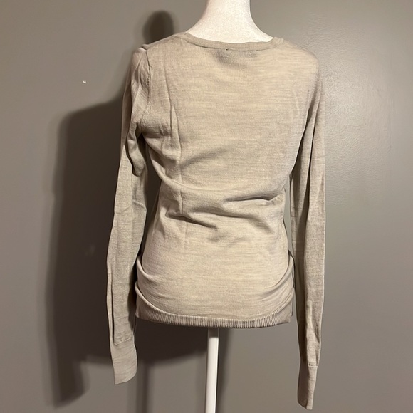 Limited Tan Light Weight Long Sleeve Sweater, Size M - Picture 3 of 4